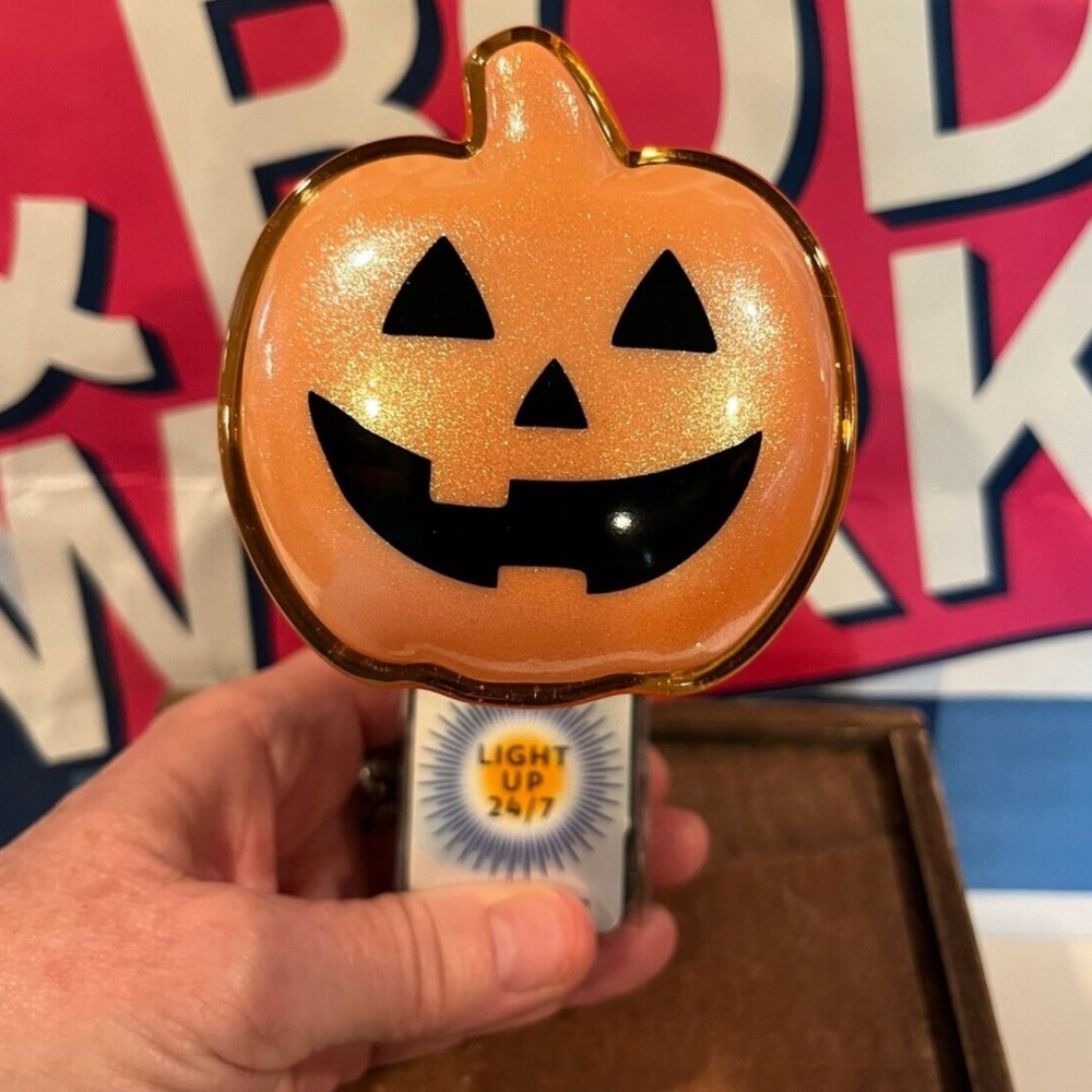 🎃 HALLOWEEN Glow JACK-O-LANTERN Pumpkin WALLFLOWER PLUG-IN: BATH & BODY WO… - Picture 9 of 9